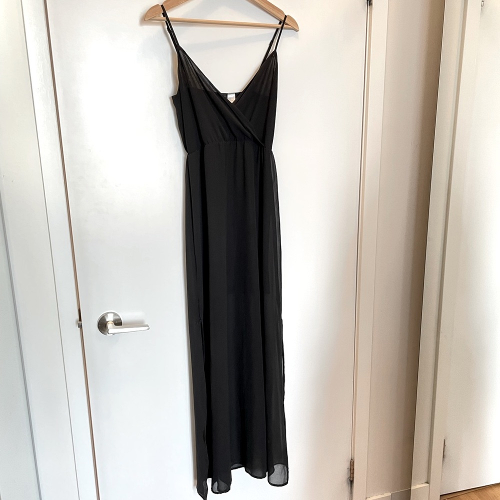 H&M Chiffon Side-slit Maxi Dress